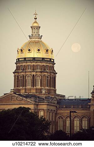 Stock Image - Entrance to State Capitol Building. Fotosearch