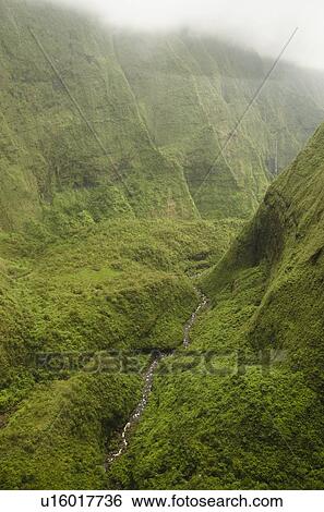 Stock Photograph - Green mountains. Fotosearch