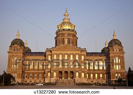 State Capitol Building in Des Moines View Large Photo Image Stock Image - State Capitol Building in Des Moines. Fotosearch