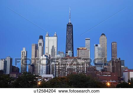 Picture - City skyline. Fotosearch