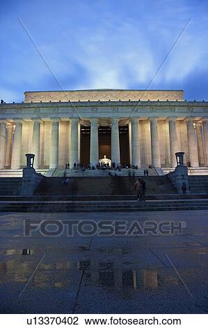 Lincoln Memorial at dusk View Large Photo Image Stock Image - Lincoln Memorial at dusk. Fotosearch