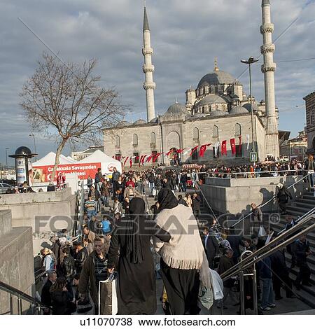 Tourists at the Yeni Camii Mosque, Istanbul, Turkey View Large Photo Image Stock Photo - Tourists at the Yeni Camii Mosque, Istanbul, Turkey. Fotosearch