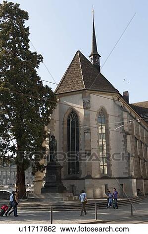 Stock Image - Tourists walking in District 1, Zurich, Switzerland. Fotosearch