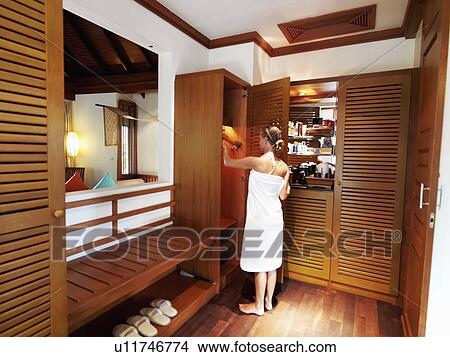 Picture - Woman in spa. Fotosearch
