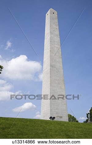 Stock Photograph - Bunker Hill, Revolutionary War Monument, Boston, MA. Fotosearch