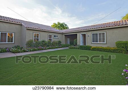 Picture - House Exterior. Fotosearch