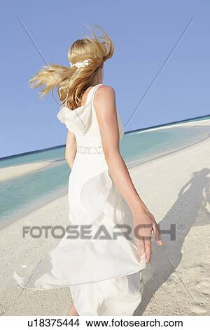Bride At Beautiful Beach Wedding View Large Photo Image Picture - Bride At Beautiful Beach Wedding. Fotosearch