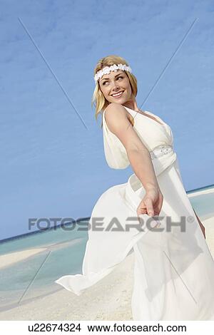 Bride At Beautiful Beach Wedding View Large Photo Image Picture - Bride At Beautiful Beach Wedding. Fotosearch