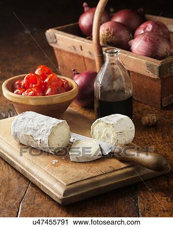 Ingredients for red pepper and goats cheese pizza. Goats cheese, balsamic vinegar, red onions and red peppers View Large Photo Image Stock Image - Ingredients for red pepper and goats cheese pizza. Goats cheese, balsamic vinegar, red onions and red peppers. Fotosearch