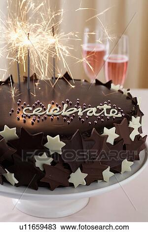チョコレートケーキ で 単語 Celebrate そして 花火 ストックイメージ U Fotosearch