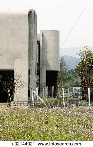 Exterior modern home under construction View Large Photo Image Stock Image - Exterior modern home under construction. Fotosearch