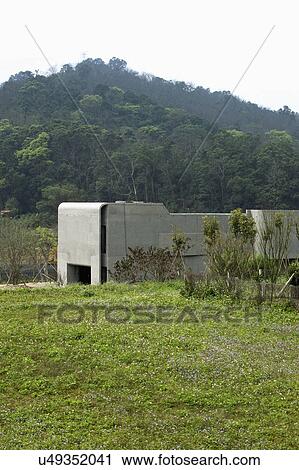 Exterior modern home under construction View Large Photo Image Stock Image - Exterior modern home under construction. Fotosearch