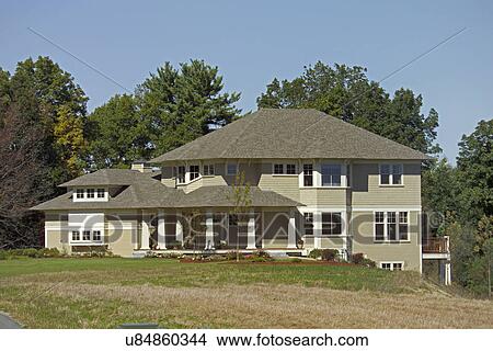 Exterior of a single family home View Large Photo Image Picture - Exterior of a single family home. Fotosearch