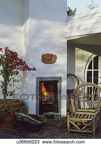 Patios:, chimenea, blanco, estuco, paredes, barnizado, modelado