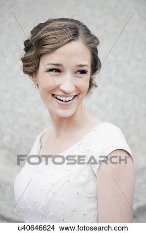 Picture - Portrait of bride. Fotosearch