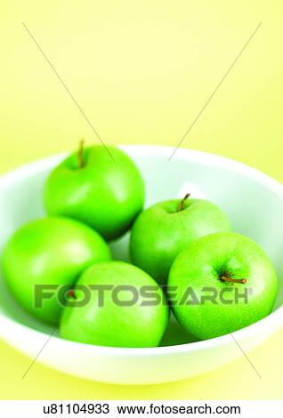 Stock Image - apple, bowl, blurred, abundance. Fotosearch