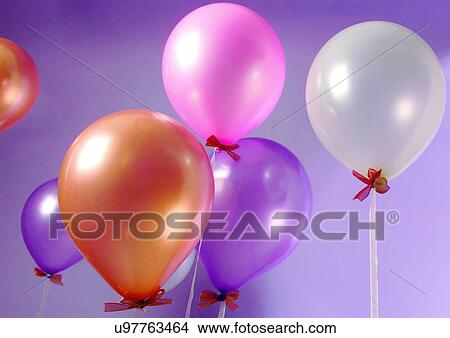 Picture - Balloon, Helium Balloon, Indoor, Medium Group Of Objects, Mid-Air. Fotosearch