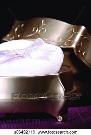Stock Photo - beautification, beauty product, beauty, accessories. Fotosearch