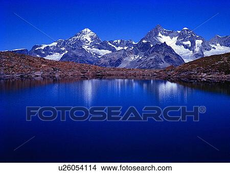 Close-Up, Day, Outdoor View Large Photo Image Picture - Close-Up, Day, Outdoor. Fotosearch
