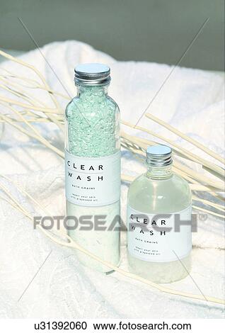 Stock Image - Indoor, Two Objects. Fotosearch