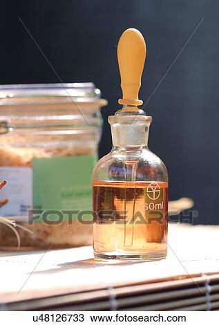 Stock Image - Indoor, Two Objects. Fotosearch