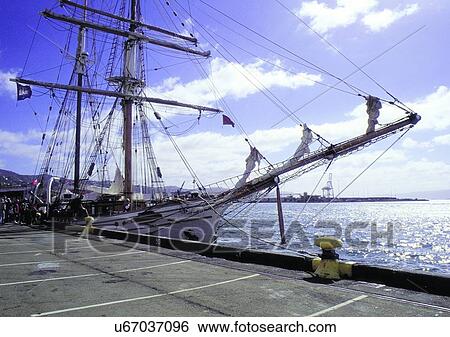 Stock Photograph - Outdoor, Day. Fotosearch