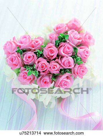 Indoors Bouquet Flowers Close Up Roses Pink Picture