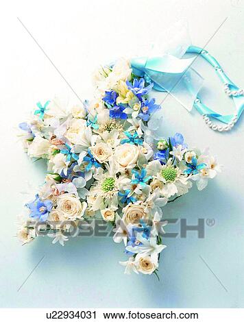 Stock Image - indoors, bouquet, flowers, close-up, star. Fotosearch