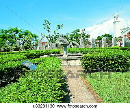Stock Image - Micronesia, tropical, outdoors, scenery, garden, fountain. Fotosearch