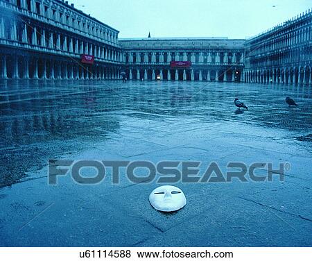 Stock Photo - outdoors, Italy, Europe, city, buildings, architecture. Fotosearch