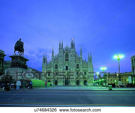 Stock Photograph - outdoors, Italy, Europe, city, buildings, architecture. Fotosearch