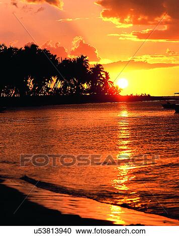 Pacific Ocean, islands, scenery, outdoors, sky, water View Large Photo Image Stock Image - Pacific Ocean, islands, scenery, outdoors, sky, water. Fotosearch