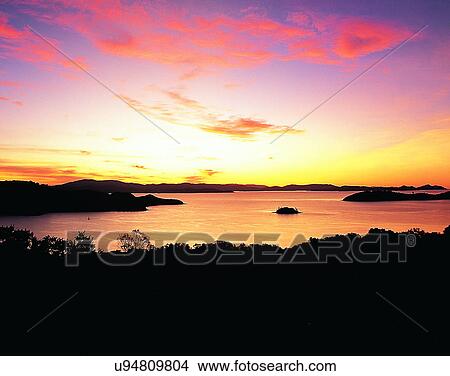 Picture - scenery, Australia, water, sky, sunset. Fotosearch