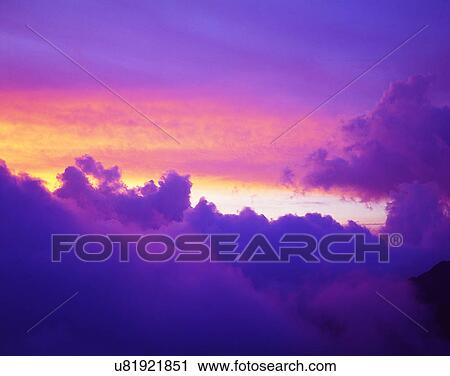 Stock Image - sun light, sun, sky, clouds, outdoors, sunset. Fotosearch