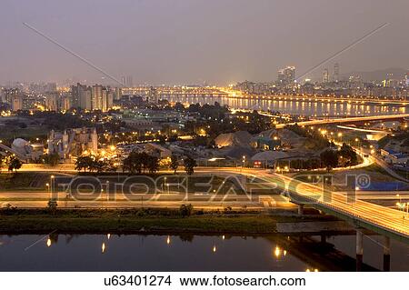 Picture - Outdoors, Urban Scene, Building Structure, Building Exterior, Skyscraper, Light, Illuminated. Fotosearch