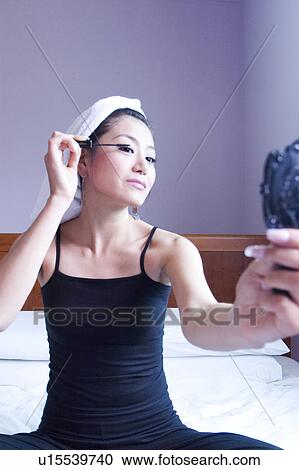 Stock Image - Young Adult, Make-Up, Cosmetics, Beauty Treatment, Therapy, Body Conscious, Body Care. Fotosearch