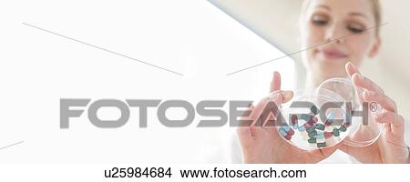 Picture - Pharmaceutical research. Fotosearch