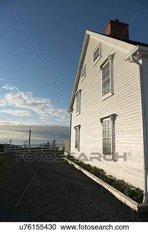 Stock Image - House at the coast, Crow Head, Twillingate, North Twillingate Island, Newfoundland And Labrador, Canada. Fotosearch