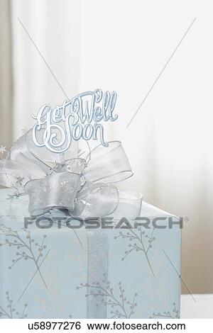 Stock Photograph - USA, California, La Quinta, "Get well soon" gift. Fotosearch