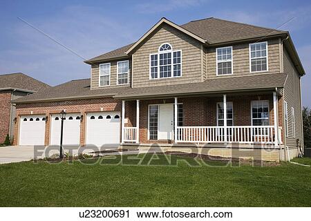 USA, Illinois, Metamora, House, Front view View Large Photo Image Stock Image - USA, Illinois, Metamora, House, Front view. Fotosearch