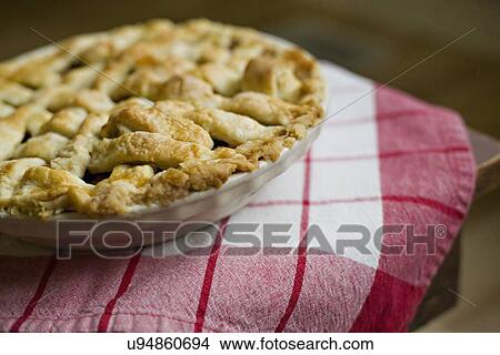 USA, Illinois, Washington, Freshly backed apple pie View Large Photo Image Picture - USA, Illinois, Washington, Freshly backed apple pie. Fotosearch