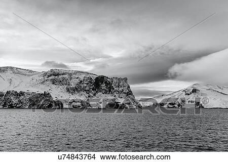 Picture - Antarctica in spring, South Shetland Islands. Fotosearch