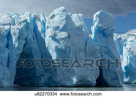 Picture - Landscapes of Patagonia (Chile). Fotosearch