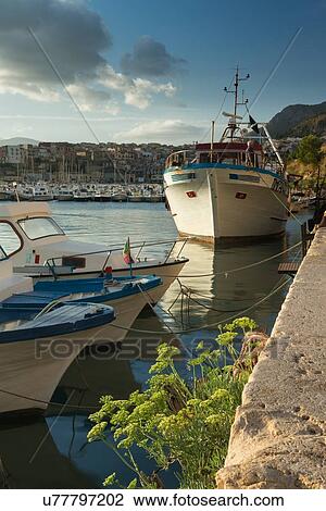 Stock Image - Views of Sicily . Fotosearch