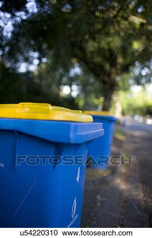 Stock Image - Garbage can. Fotosearch