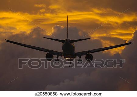 Boeing 777 landing at Los Angeles International Airport View Large Photo Image Stock Photo - Boeing 777 landing at Los Angeles International Airport. Fotosearch
