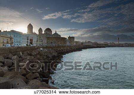 Picture - Spain: the Golden Triangle of Andalucia. Fotosearch