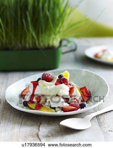 Picture - Berry eton mess. Fotosearch