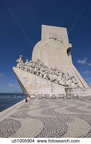 Picture - Padrao dos Descobrimentos monument. Fotosearch