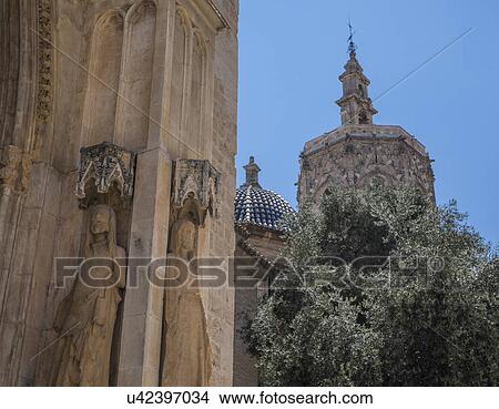 Picture - View of Santa Iglesia Cathedral. Fotosearch